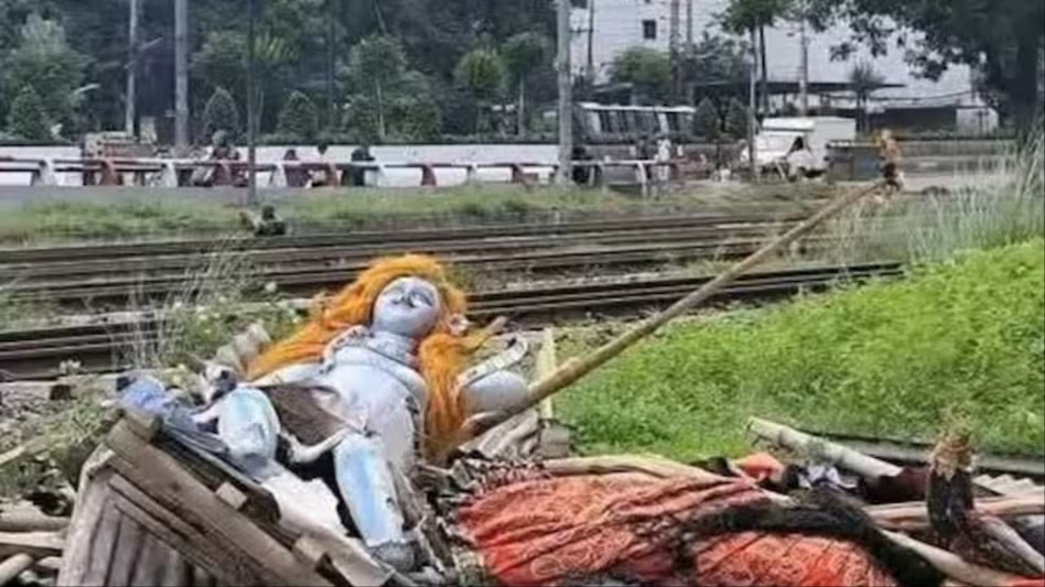Hindu idol destroyed in Bangladesh 