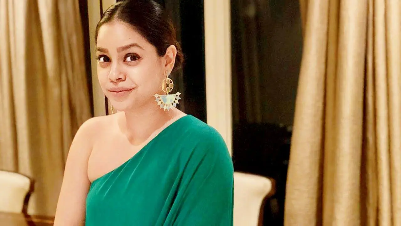 Sumona Chakravarti 