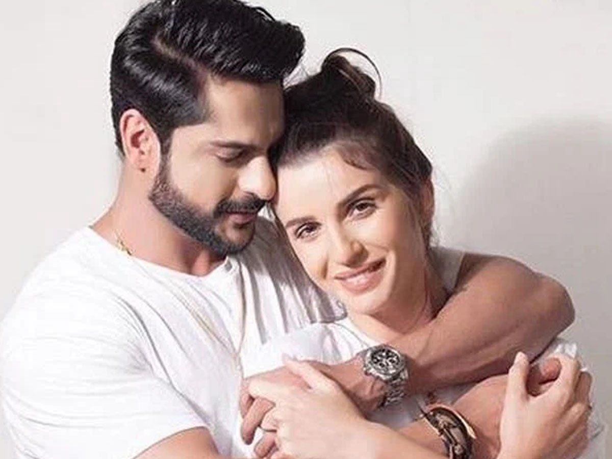 Ashish Kapoor Arrested
