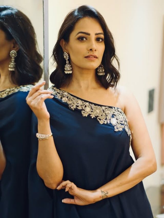 indo western look  कंफर्टेबल और स्टाइलिश लुक के लिए आप भी एक्ट्रेस के इस लुक को कर सकती है recreate