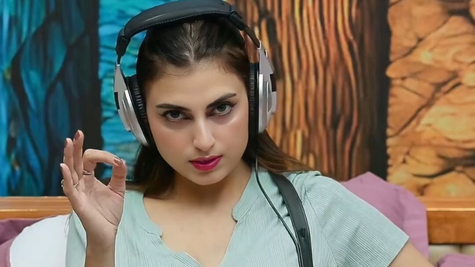  Farrhana bhatt 