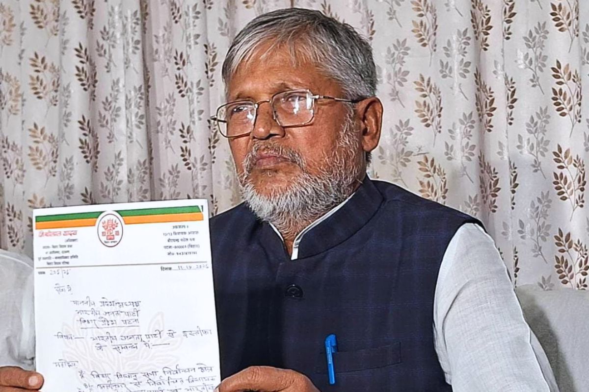 Mishrilal Yadav Resigns (credit-sm)