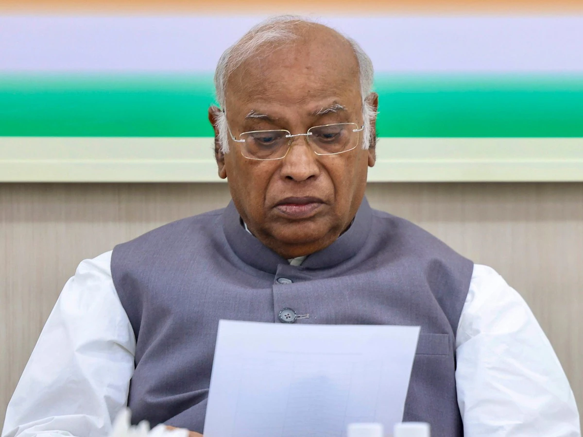 Mallikarjun Kharge Hospitalised 