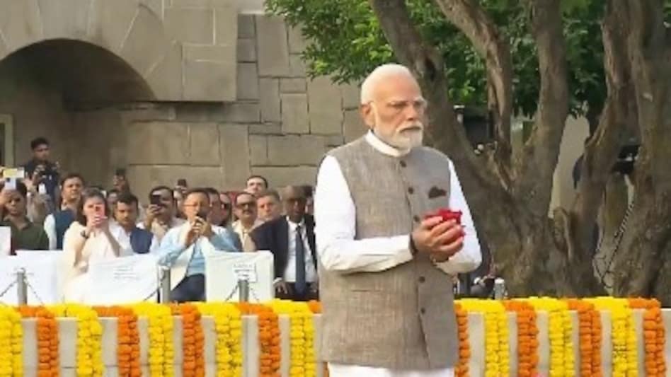 PM Modi Tribute