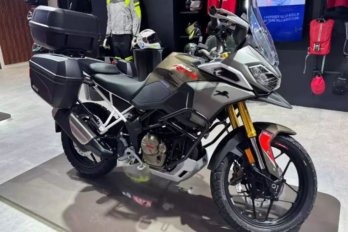 Apache RTX 300 Launched