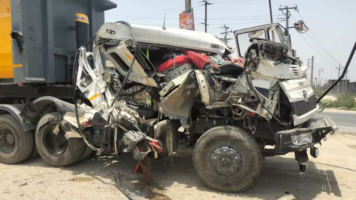 Rampur Dumper Accident News(credit social media )
