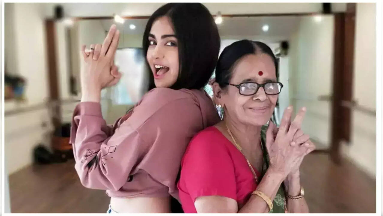 Adah Sharma Grandmother Death News