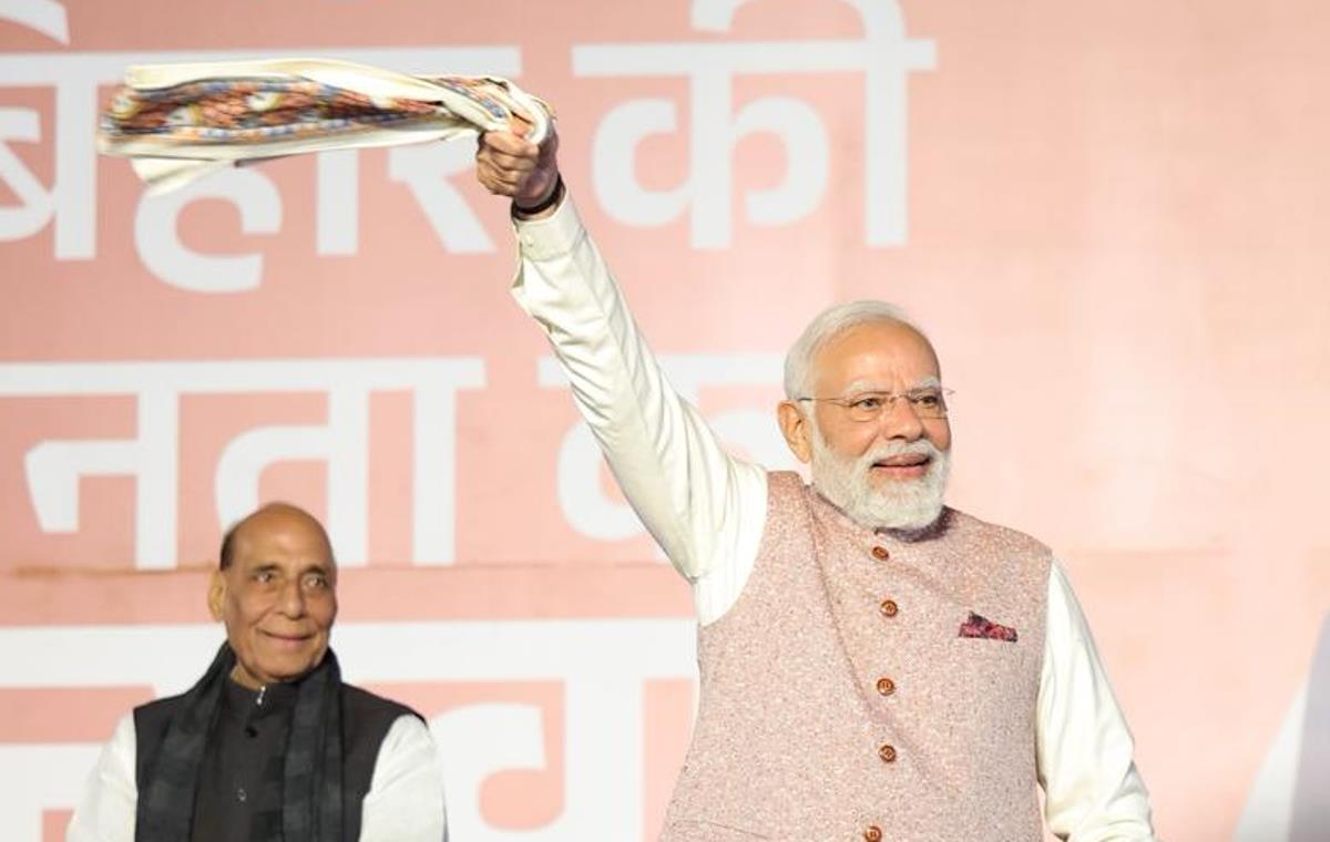 NDA की प्रचंड जीत