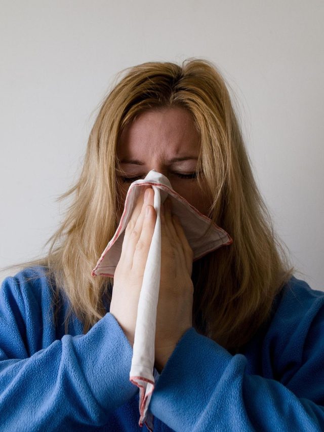 health tips  बार बार छींक आना कौन सी बीमारी का संदेश है 