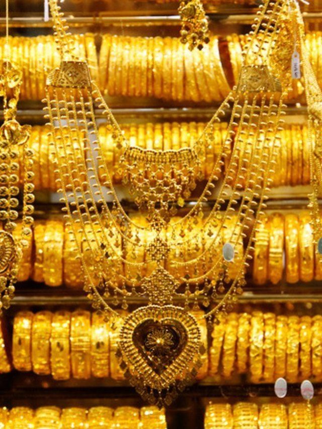 gold silver rate today 27 nov  बधाई हो  शादी सीजन में अचानक सस्ता हुआ सोना चांदी  देखें अपने शहर के लेटेस्ट रेट