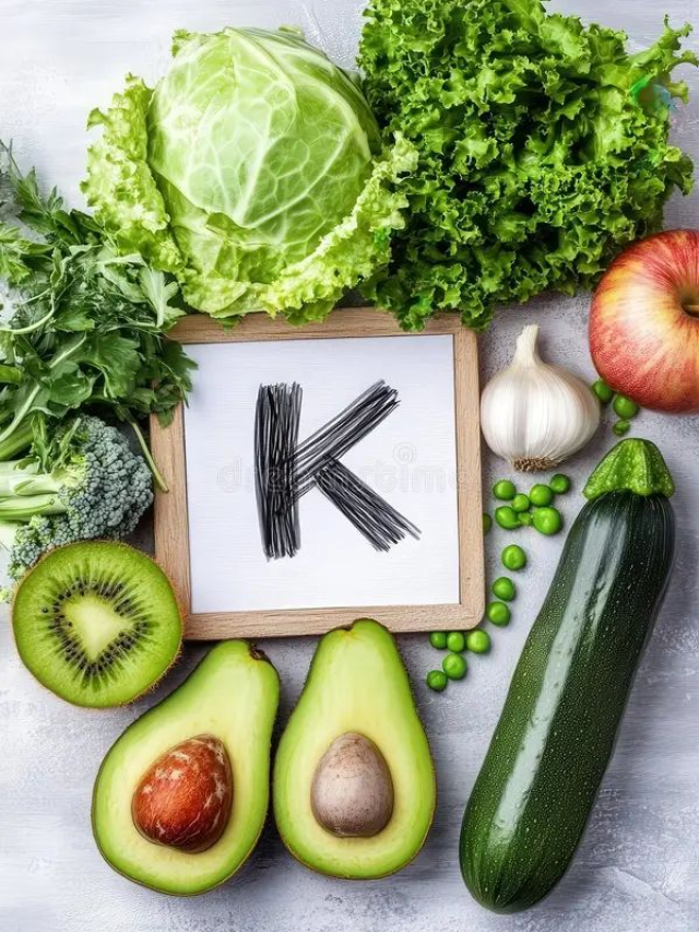 vitamin k  विटामिन k की कमी से हैं परेशान तो खाएं ये 7 फूड्स