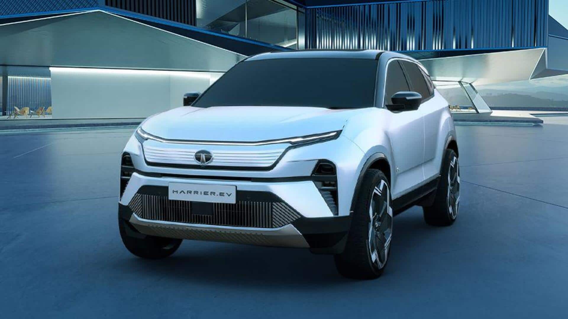 Tata Sierra ICE vs Tata Harrier EV(credit S-M)