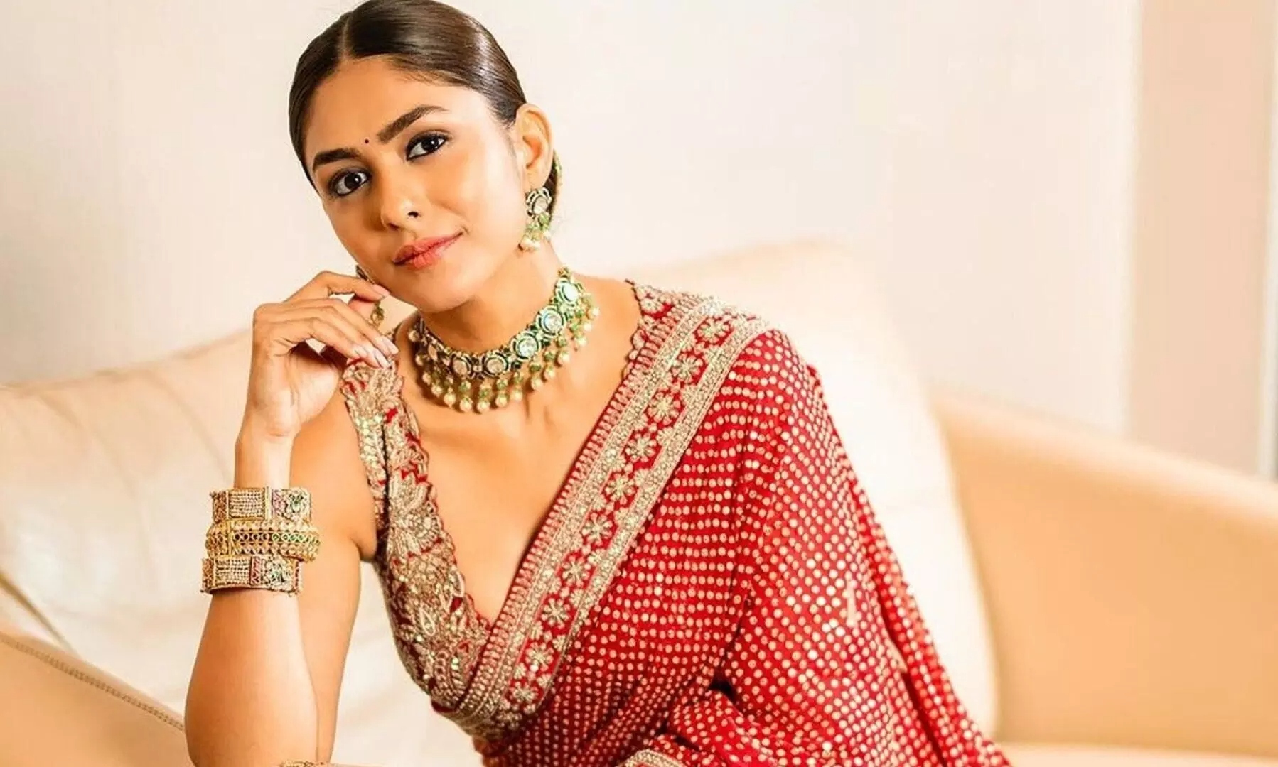 Mrunal Thakur Shreyas Iyer dating - Source : Social Media