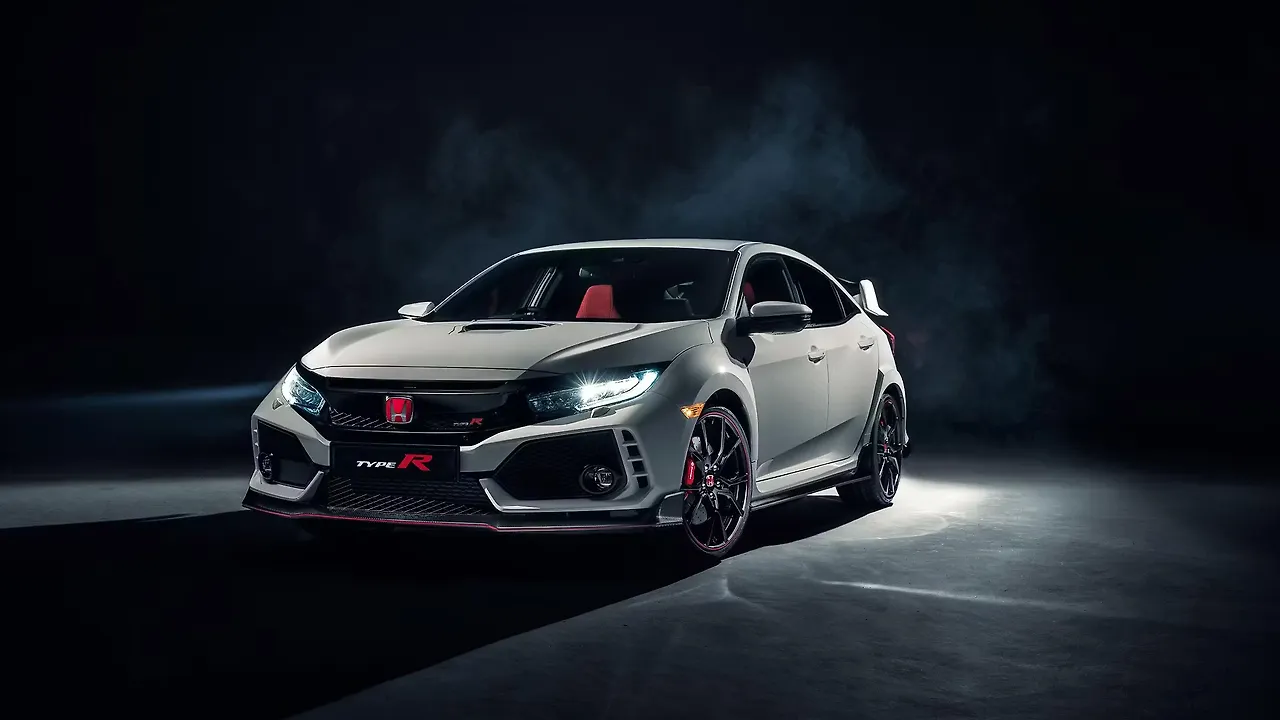 Honda Civic Type R ( credit S-M)