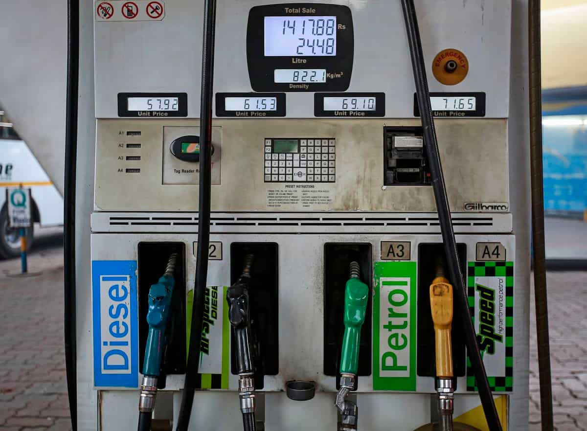 Petrol Diesel Price 13 Dec (credit-sm)