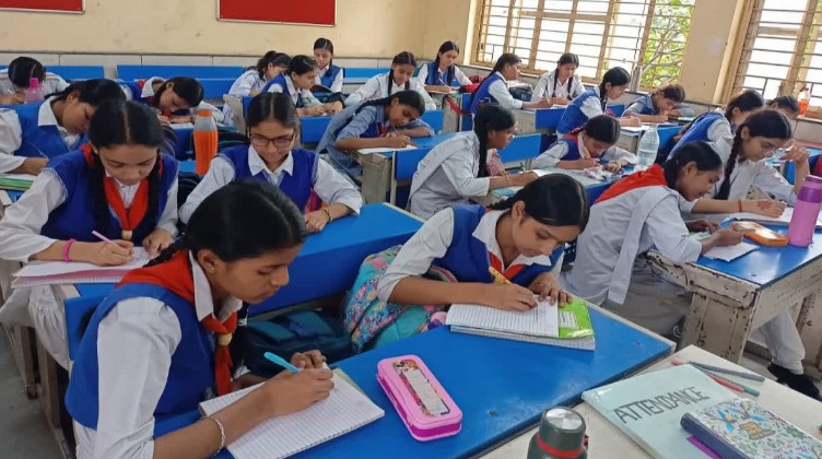 Delhi School Fee Bill 2025