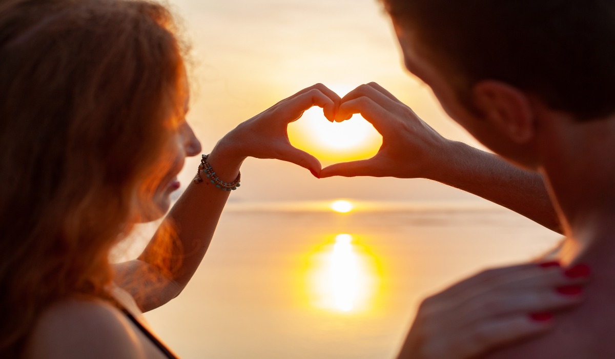 Long Distance Relationship Tips Hindi