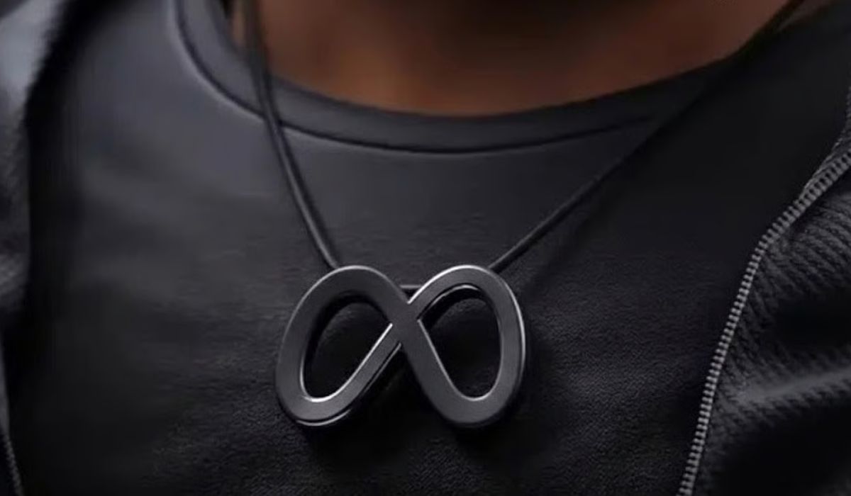 Meta AI Pendant (CREDIT-SM)