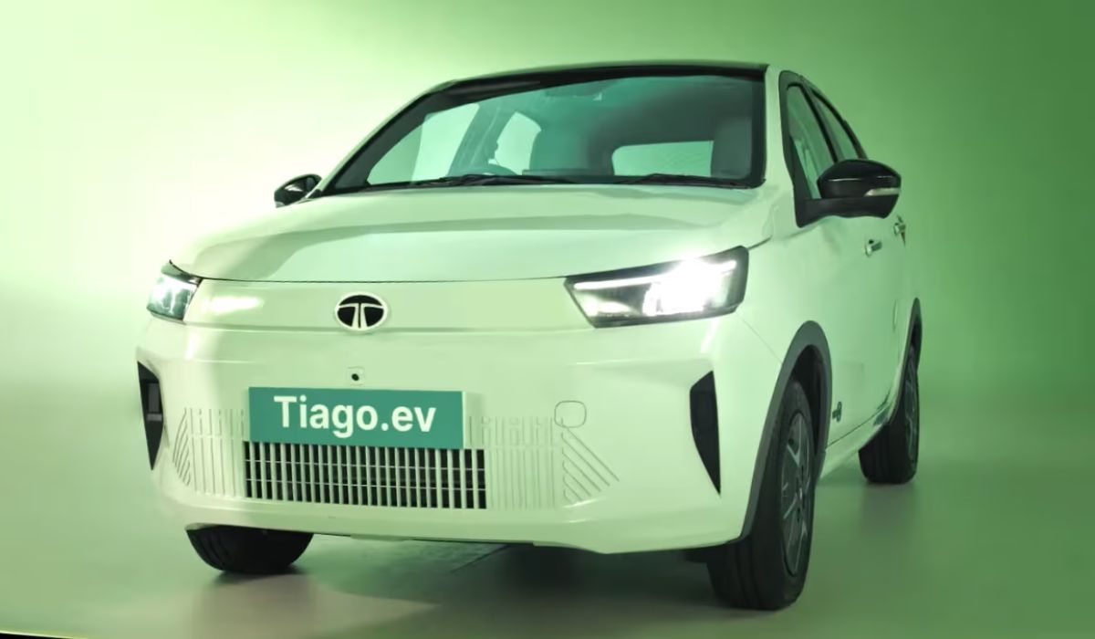 Tata Tiago EV Facelift Launched(Credit S-M)