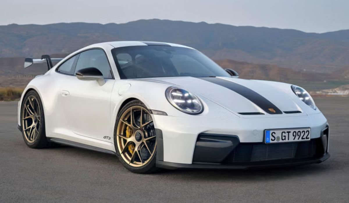 Porsche 911 Gt3 Launched india(credit S-M)