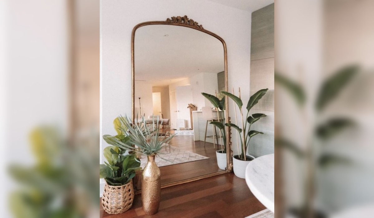 Mirror