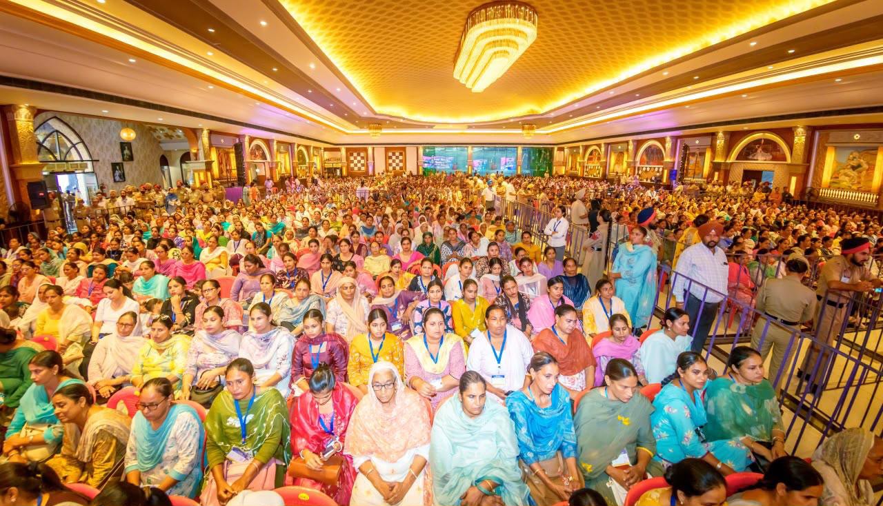 Mawan Dhiyan Satkar Yojana