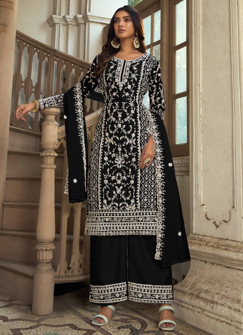 Monochrome Palazzo Suit Design
