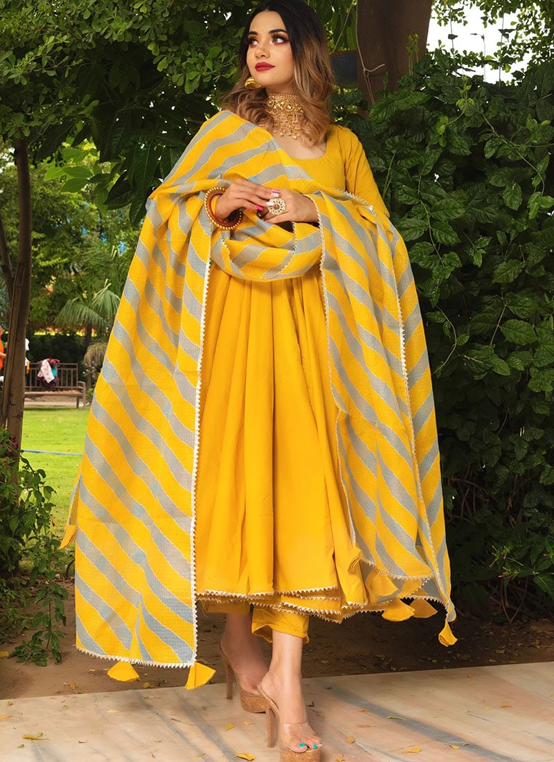 Yellow Suits Design For Janmashtami 2026( Source: Social Media)