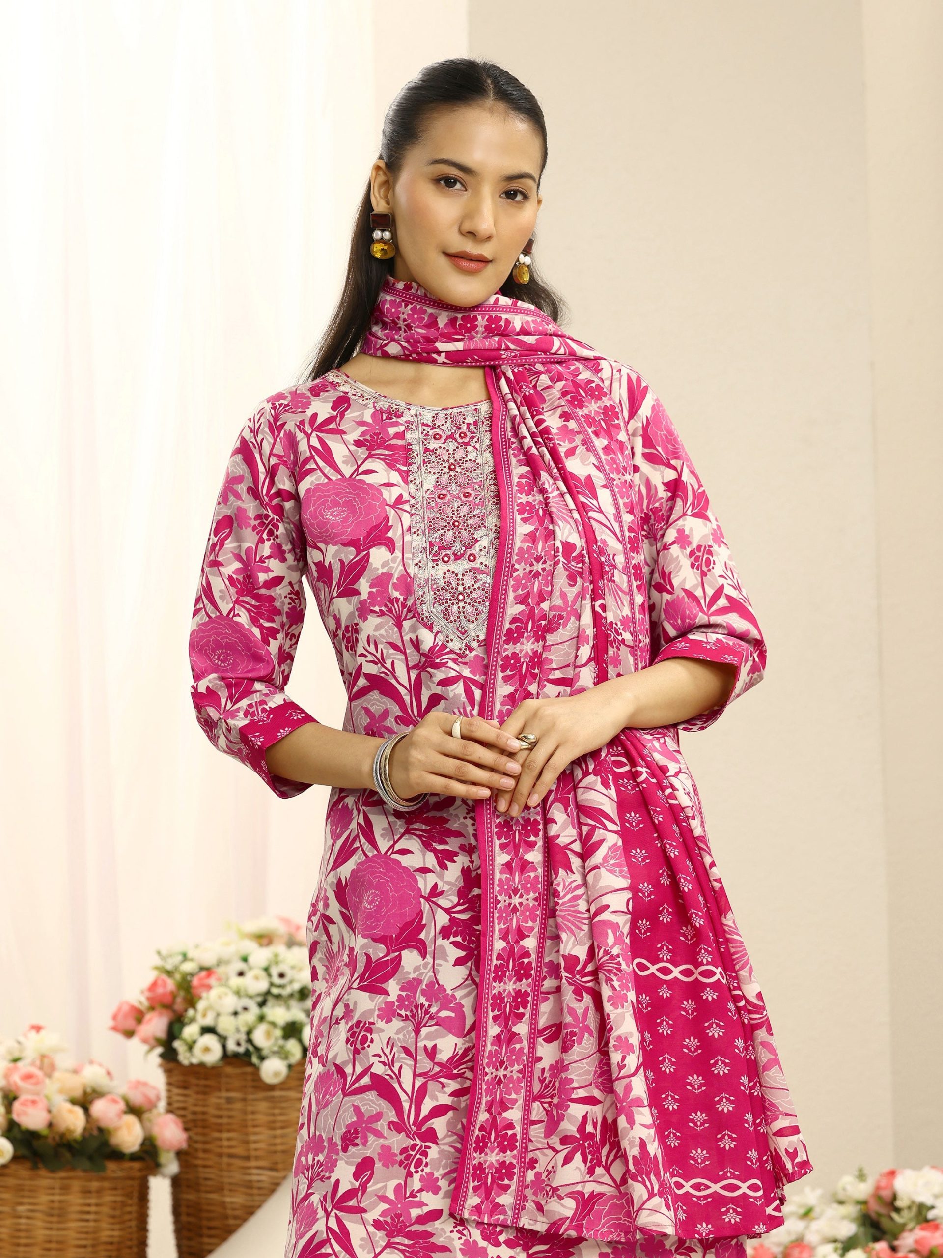 Monochrome Palazzo Suit Design( Source: Social Media)