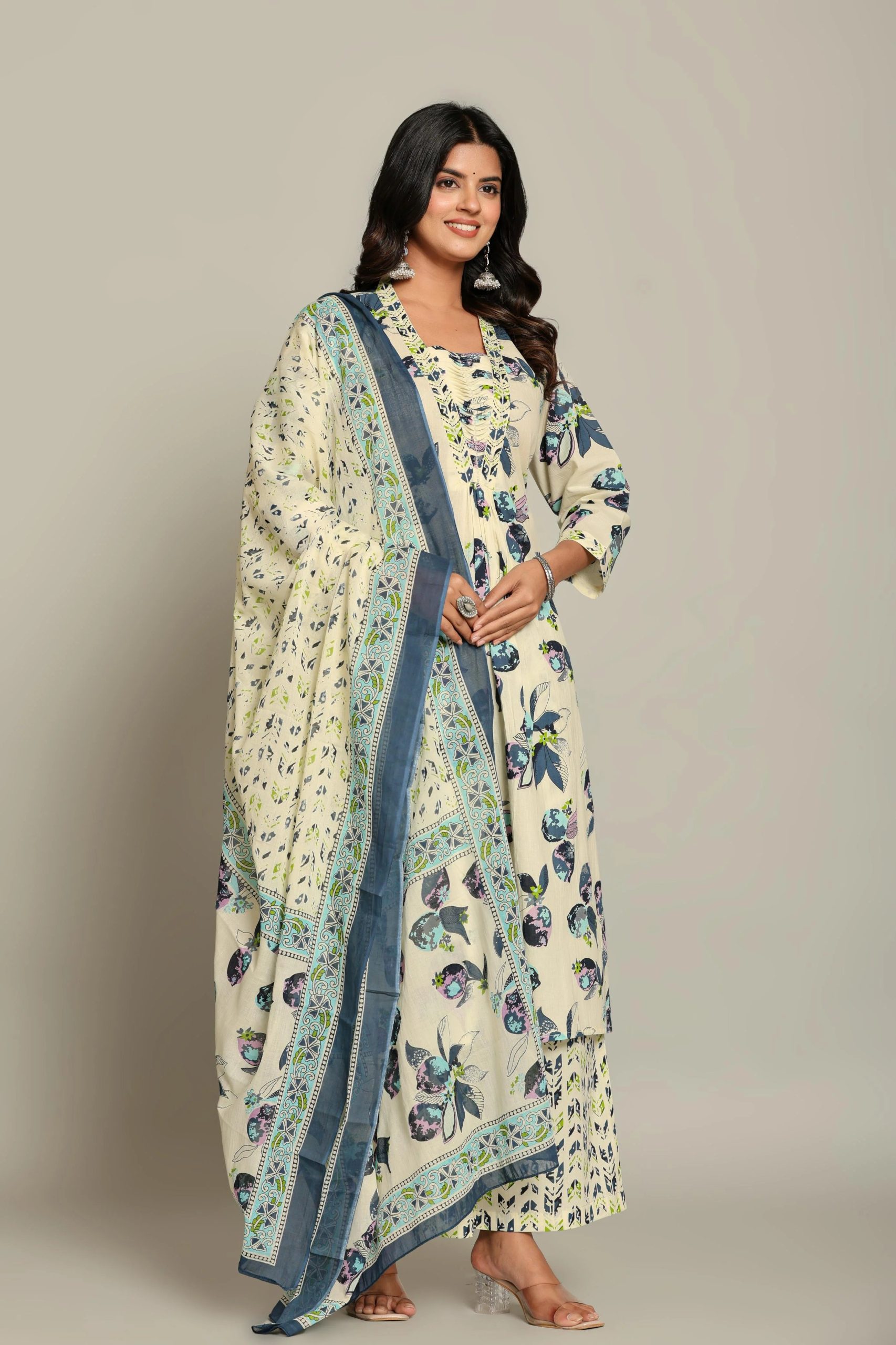 Navratri Outfit Ideas for Women( SOURCE: SOCIAL MEDIA)